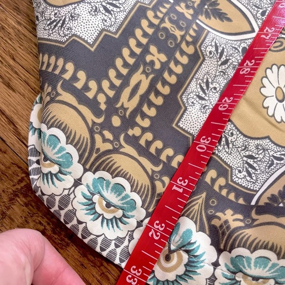 Lulu's Black and Gold Patterned Midi Dress - Picture 10 of 10